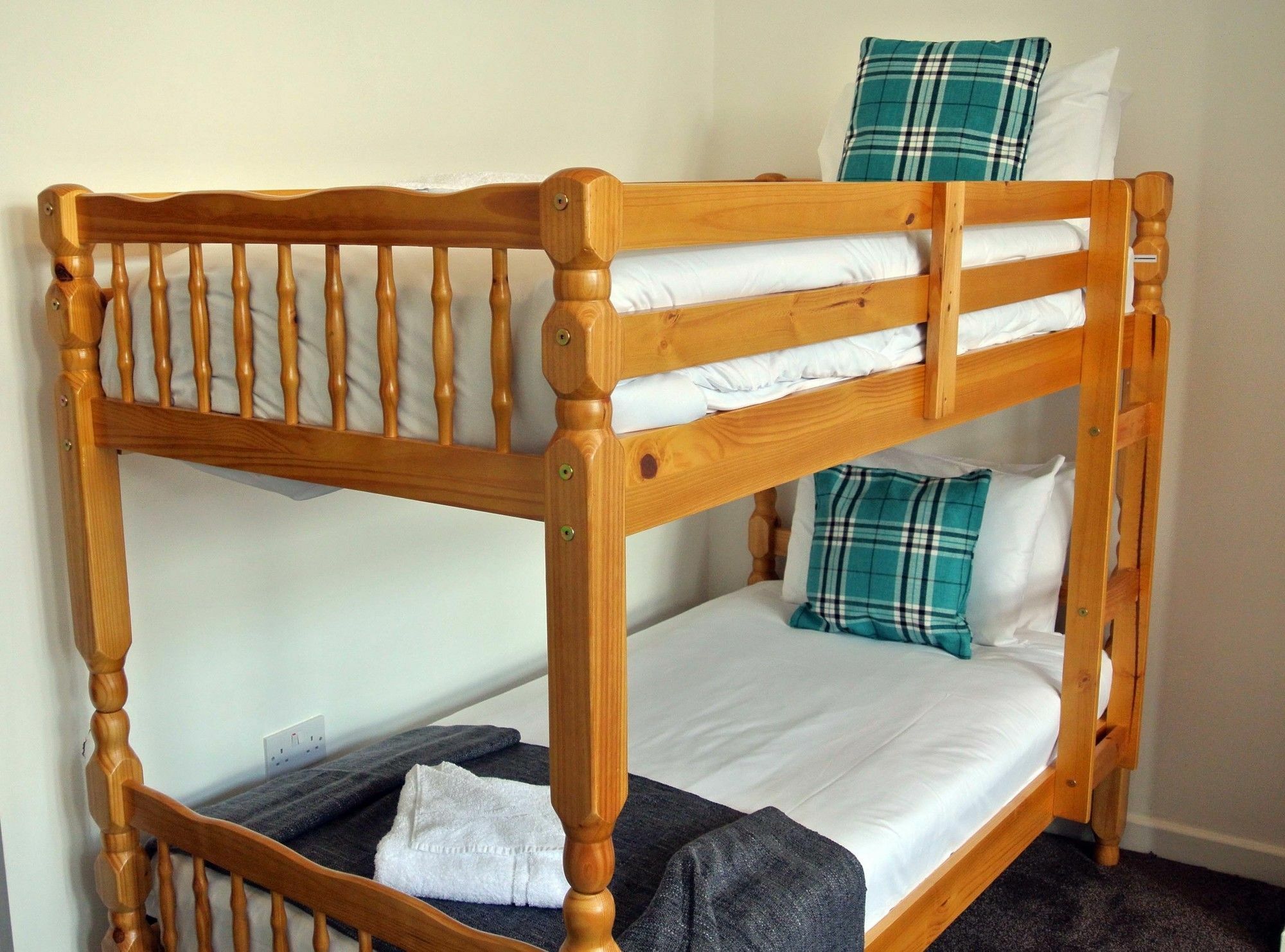 Approved Serviced Apartments Gorse Hill Manchester Eksteriør bilde